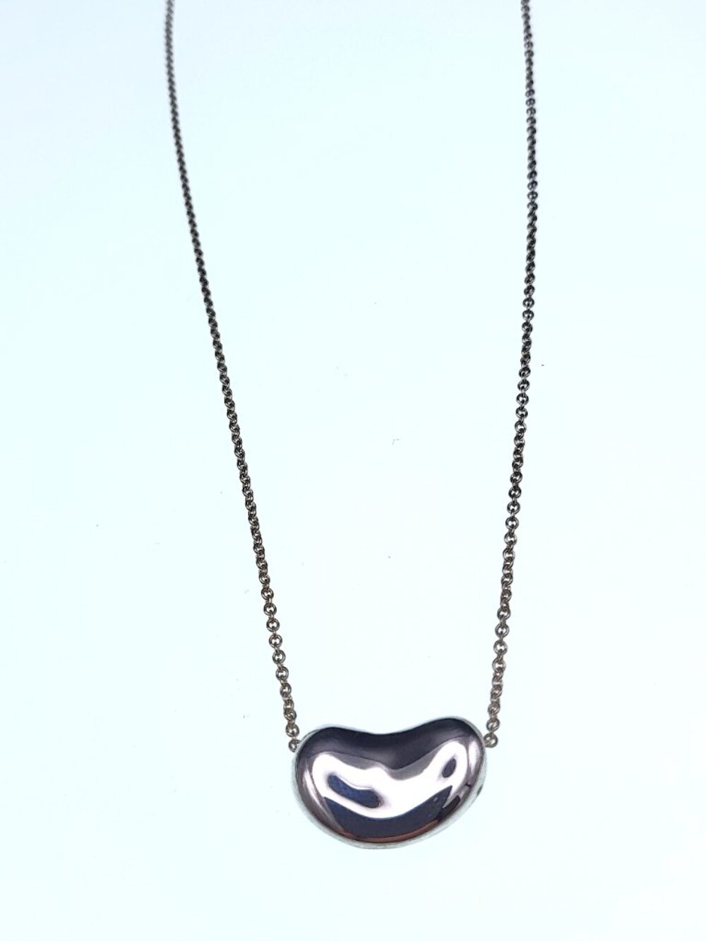 Tiffany & Co. Elsa Peretti Bean Pendant 18mm on 17" chain .925 - Picture 2 of 6